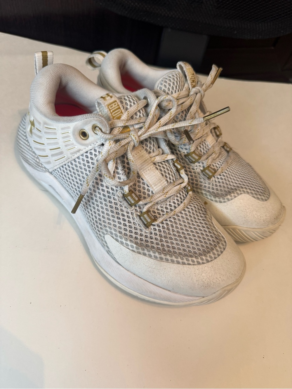 Sz 6 ladies Under Armour HOVR Block city volleyball Girls youth court sneakers